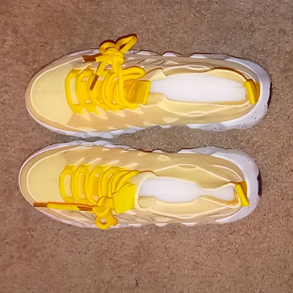 Shoes - Picture 2 of 2